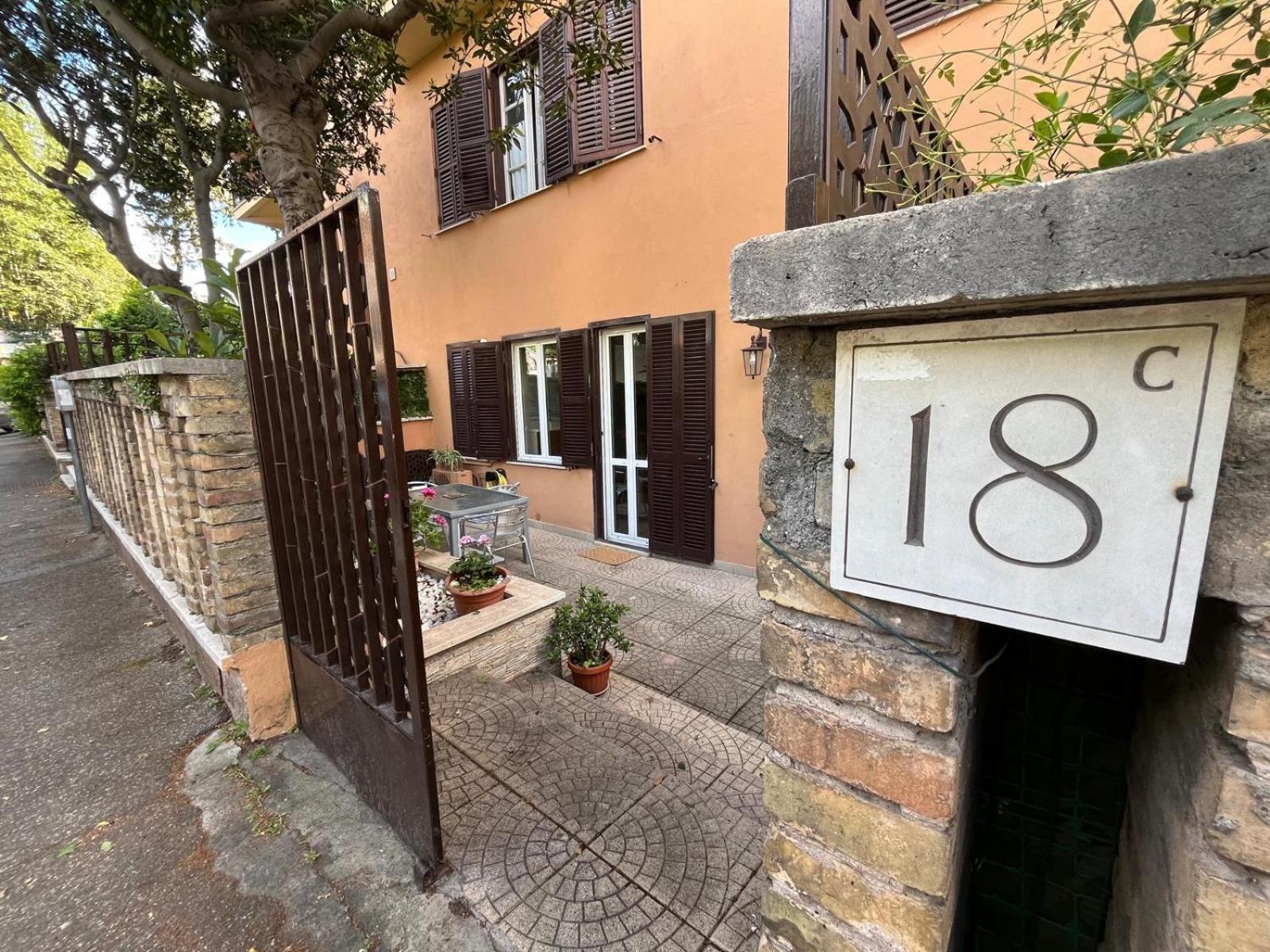 Casa Due Allori Roma Dış mekan fotoğraf